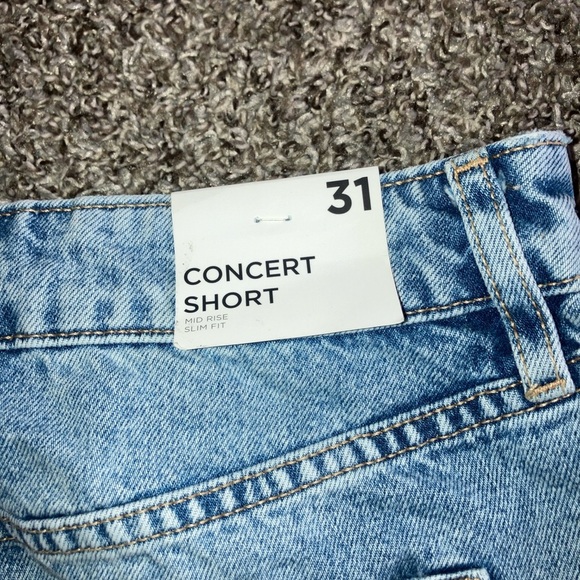 NWT Forever21 Concert Denim Women's Shorts - Picture 3 of 4